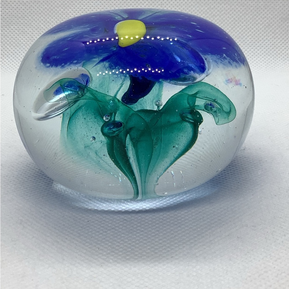 Hand Blown Vintage Paperweight  Bubble Blue Flower Daisy Flume Glass Rare 3”